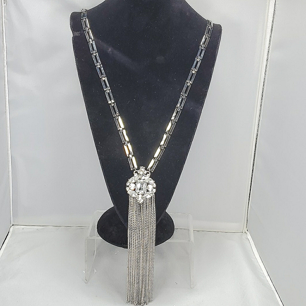 Bijou Drive  silver link necklace with rhinestone